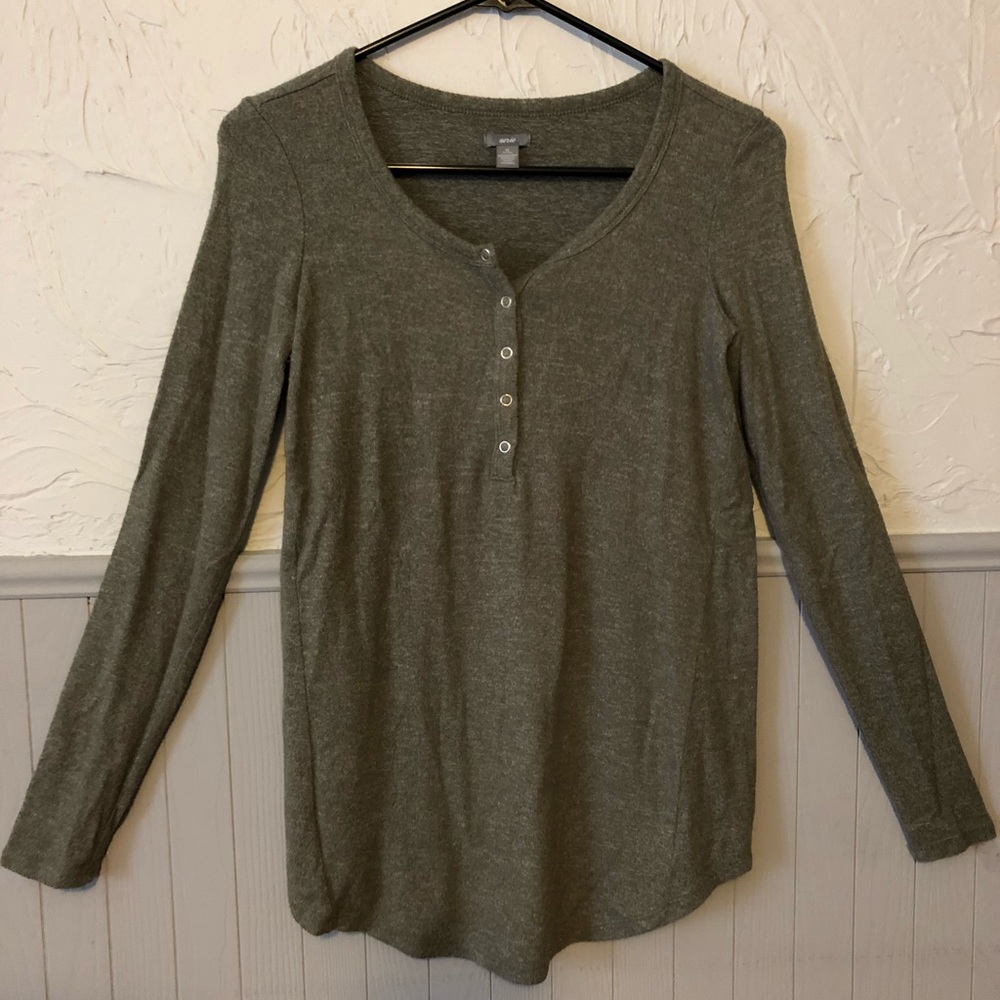Aerie plush long sleeve Henley XS